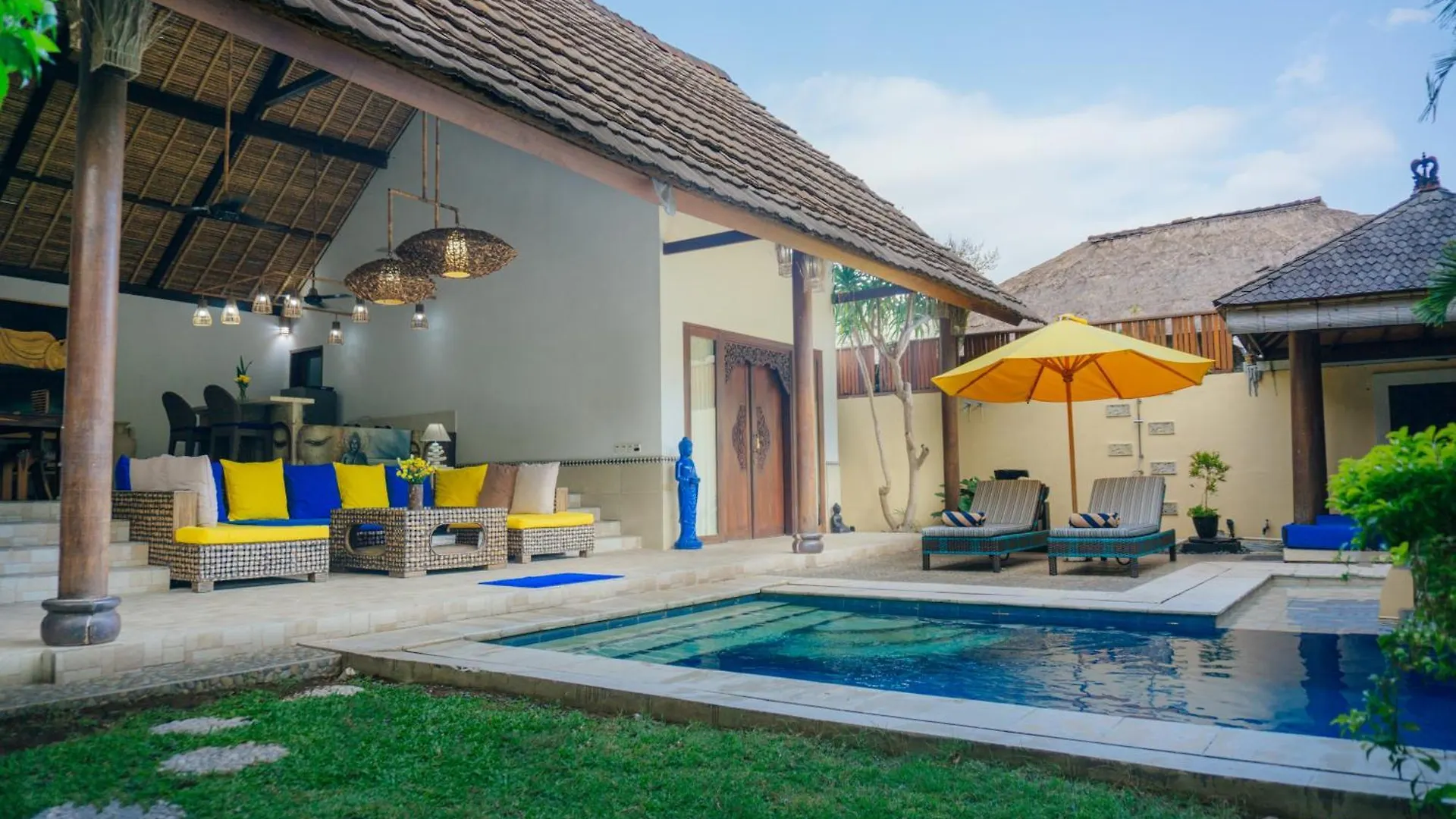 kontakty Villa Asri Bidadari - Private Villa In Seminyak